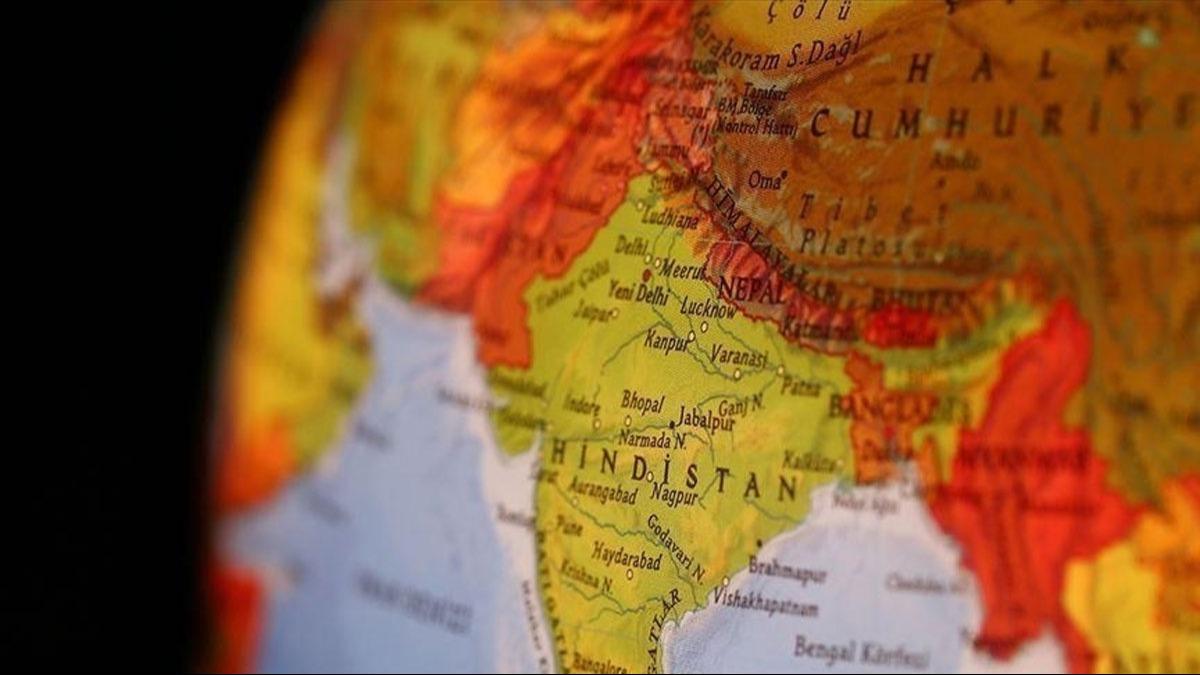 Hindistan'da hkmet ile ayrlk rgt anlat