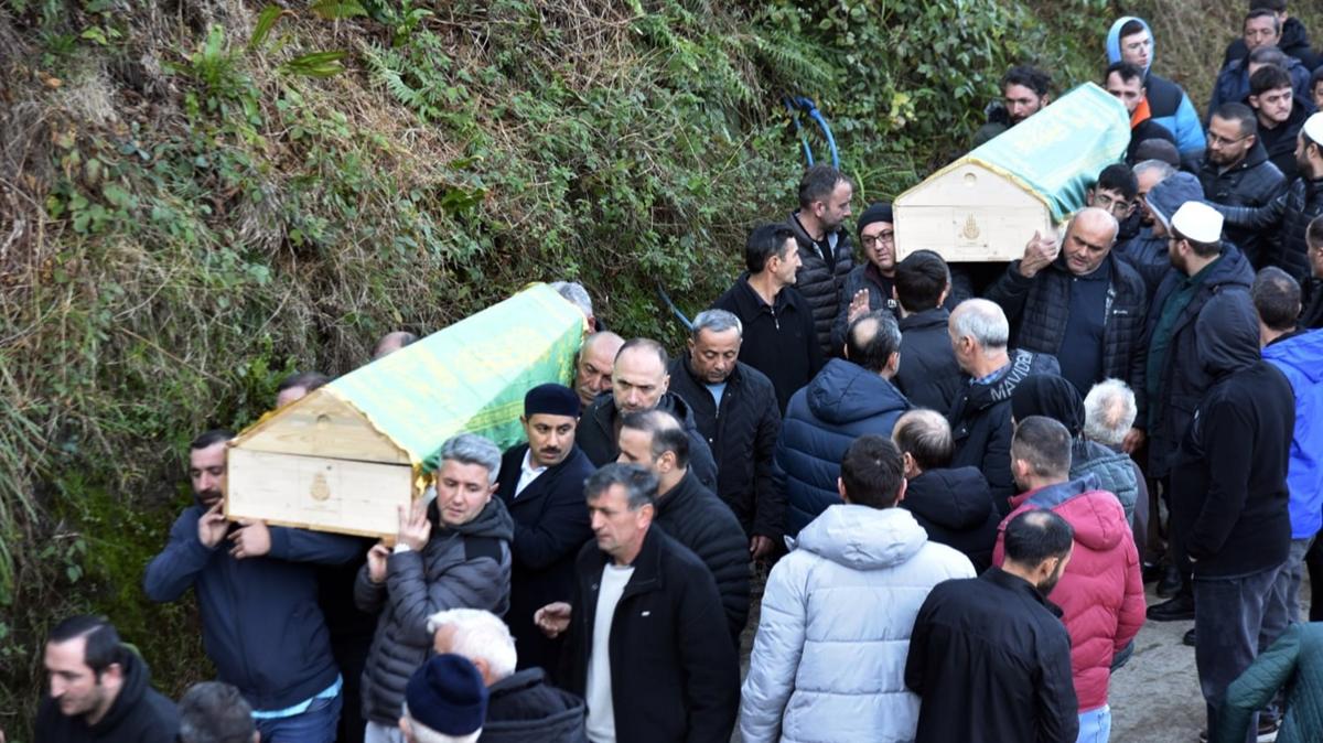 Sakarya'daki feci kazada hayatn kaybeden 2 kiinin cenazesi topraa verildi