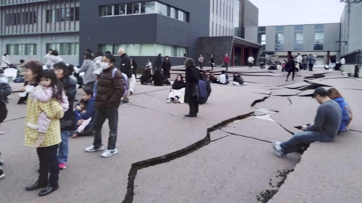 Japonya'daki depremlerde l says artyor
