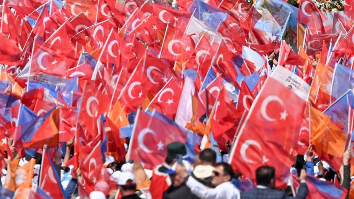 Cumhurbakan Erdoan 85 milyona davette bulunmutu: AK Parti'de yeni hedef 15 milyon ye
