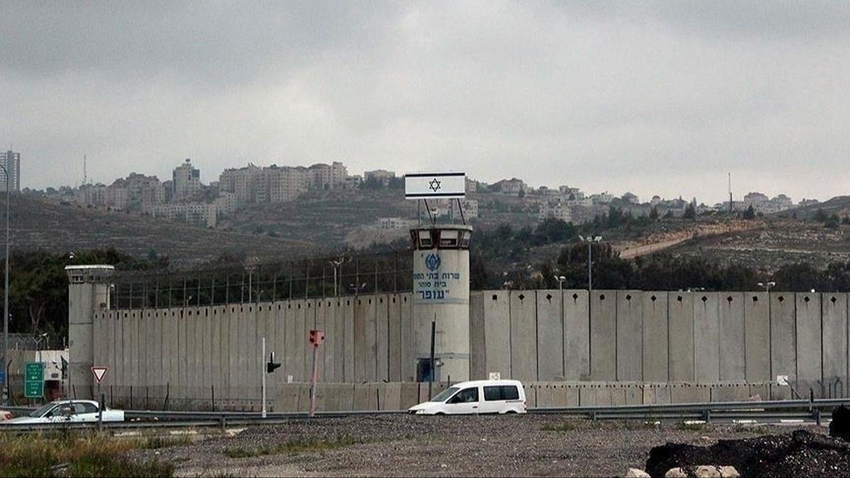 Filistinli, kald hapishaneyi kt hretiyle tannm ''Guantanamo''ya benzetti