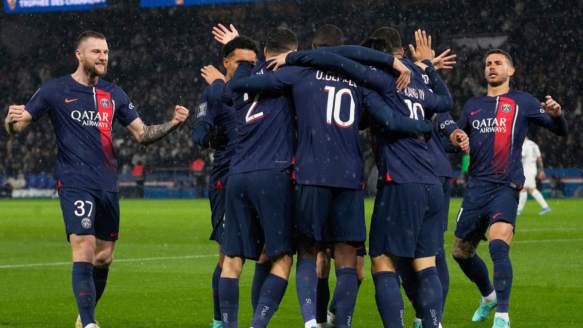 Paris Saint-Germain'den kupada tarihi fark!