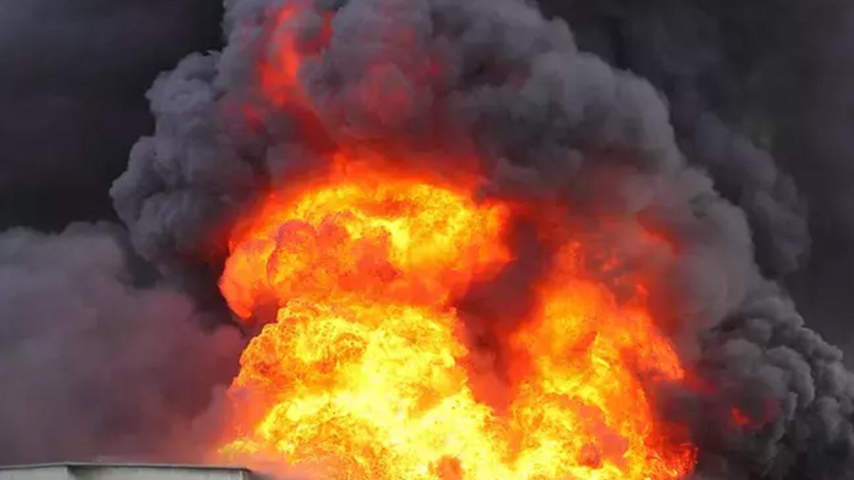 ran'da fabrika patlamas: ok sayda yaral