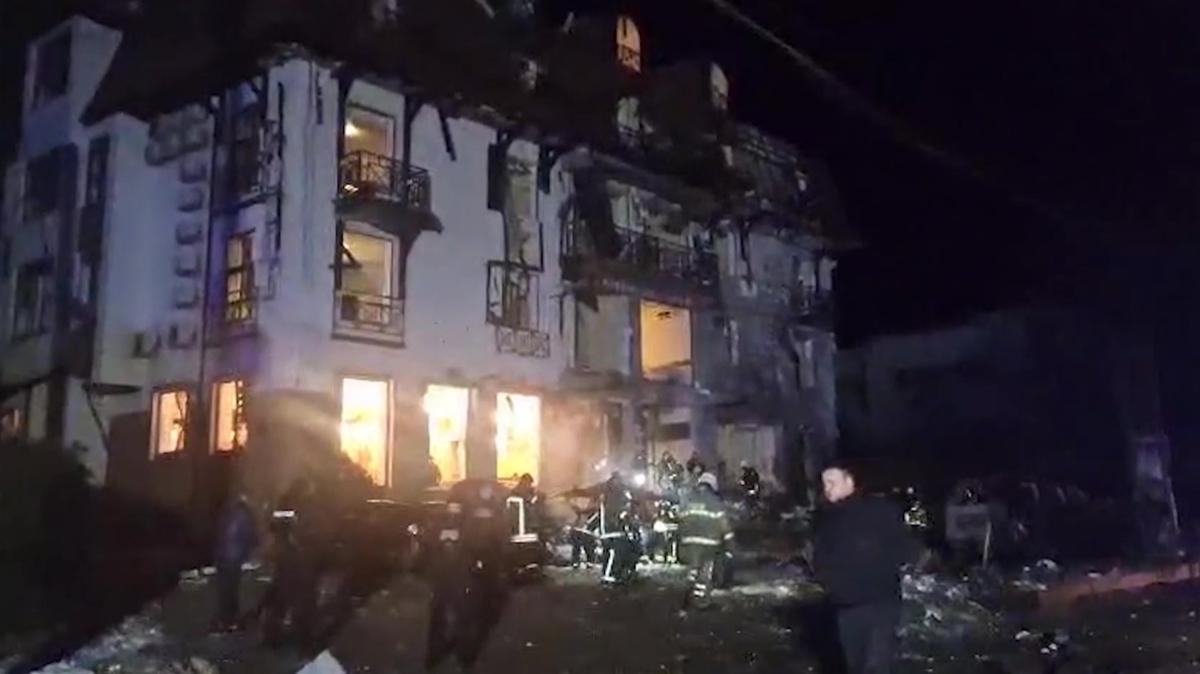 Ukrayna'daki AA muhabirlerinin kald otel bombaland