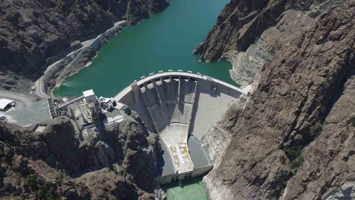 Artvin'deki 5 baraj lkenin hidroelektrik enerji potansiyeline katk salyor