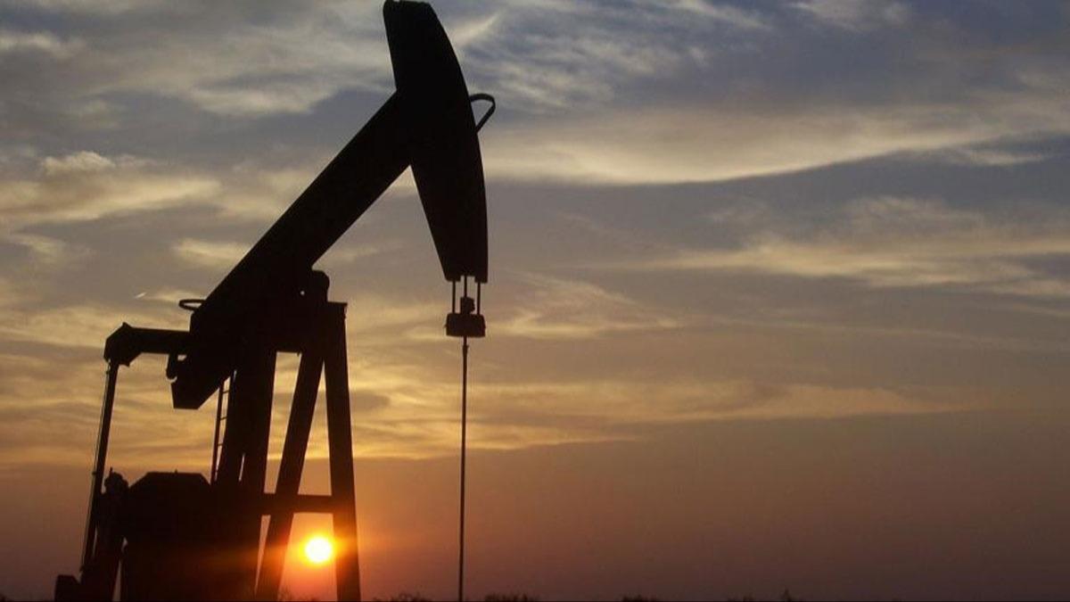 ABD'deki petrol sondaj kulesi says son bir ylda azald