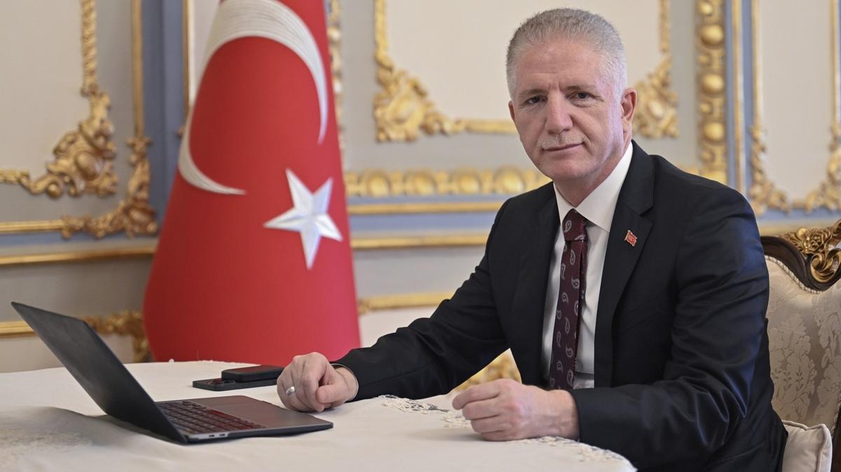 stanbul Valisi Gl, ''Yln Kareleri'' oylamasna katld