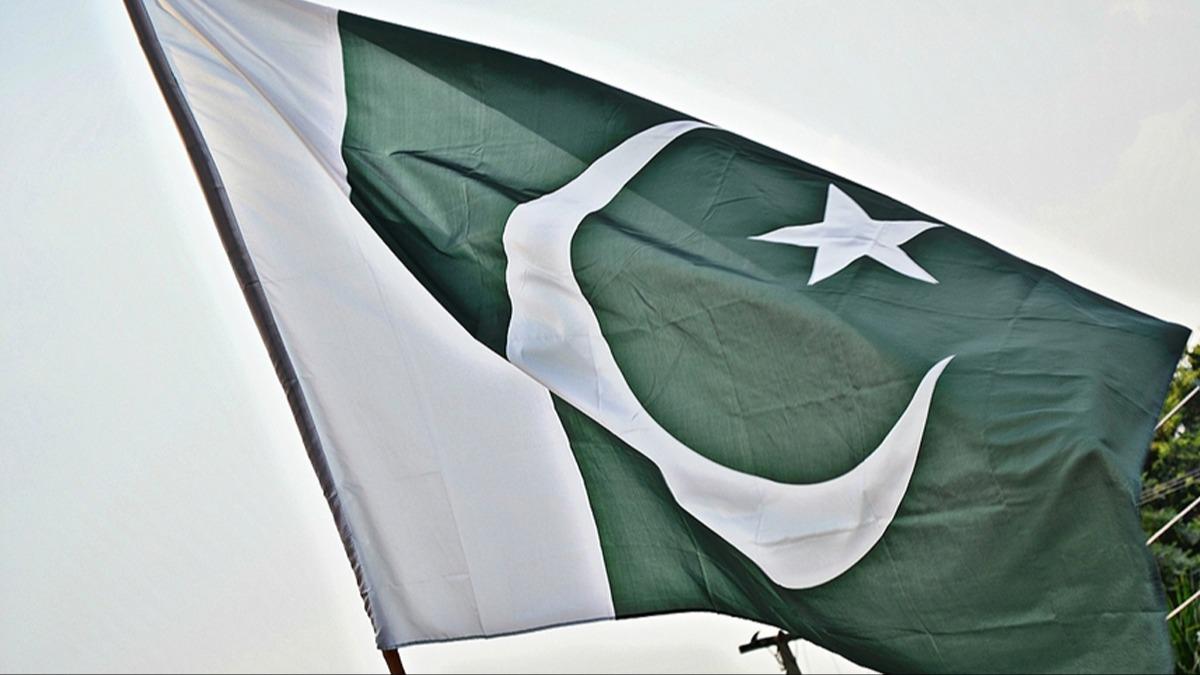 Pakistan, ran'daki bykelisini geri ard