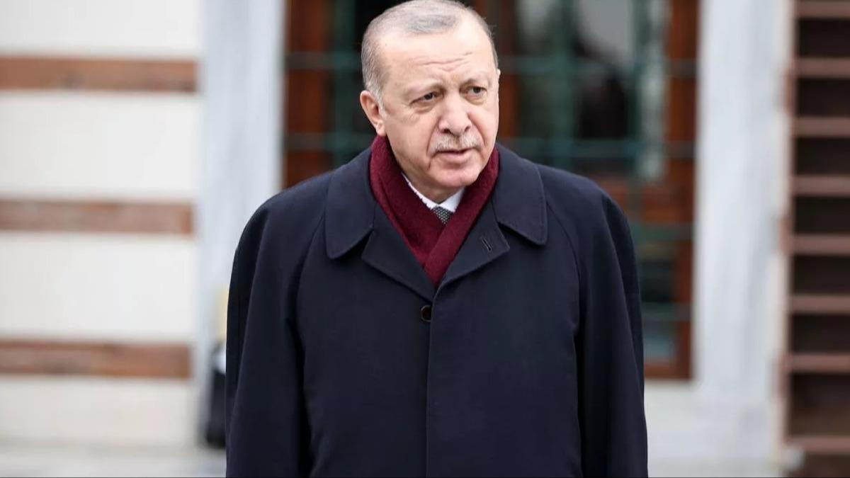 Cumhurbakan Erdoan cuma namazn Sleymaniye Camisi'nde kld