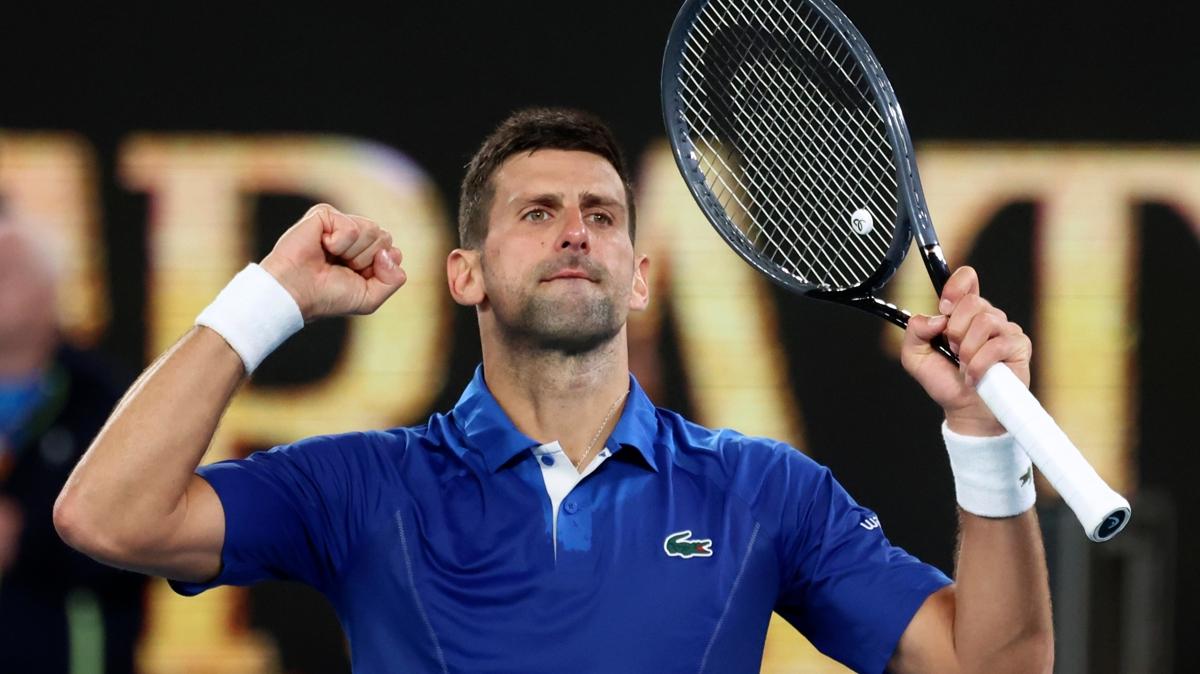 Novak Djokovic, Avustralya Ak'ta 4. tura ykseldi