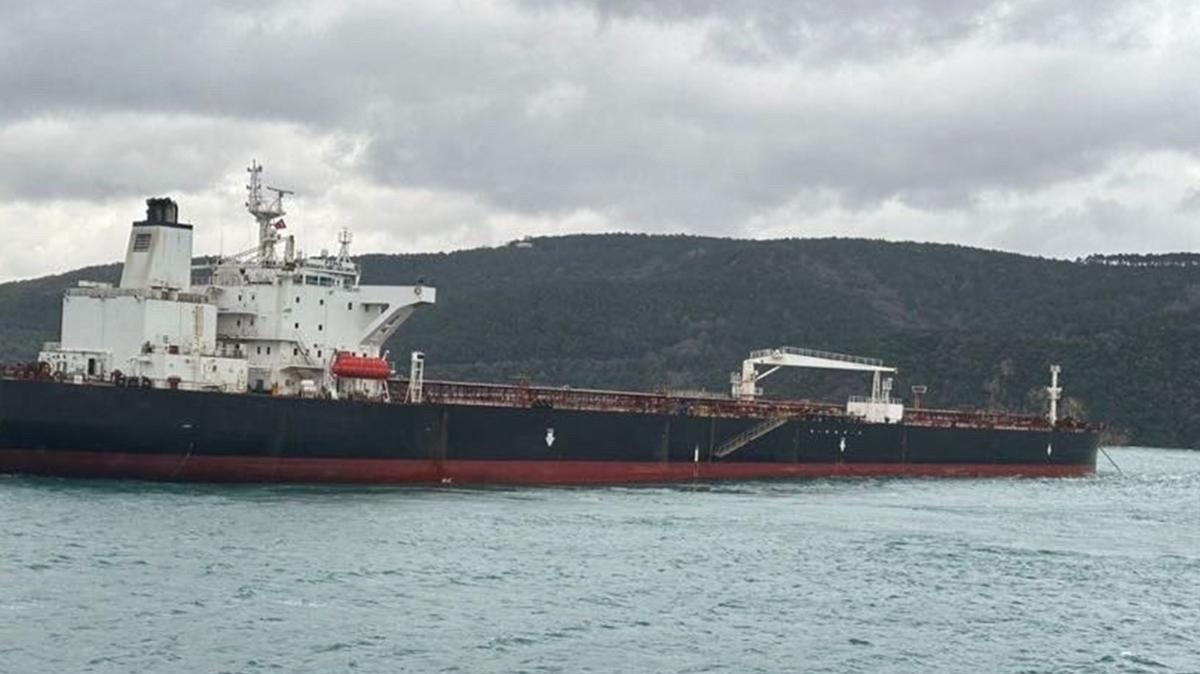 Liberya bayrakl yakt tankeri arzaland: stanbul Boaz ift ynl trafie kapatld