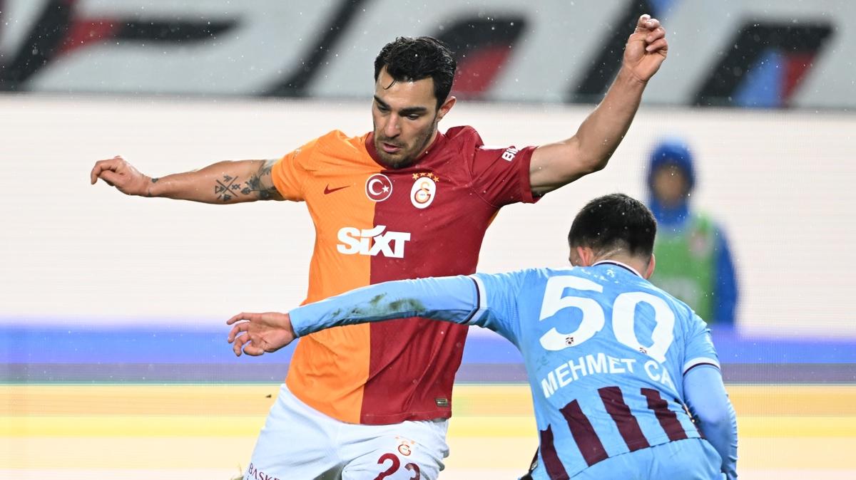 Galatasaray'da Kaan Ayhan sahann her yerinde