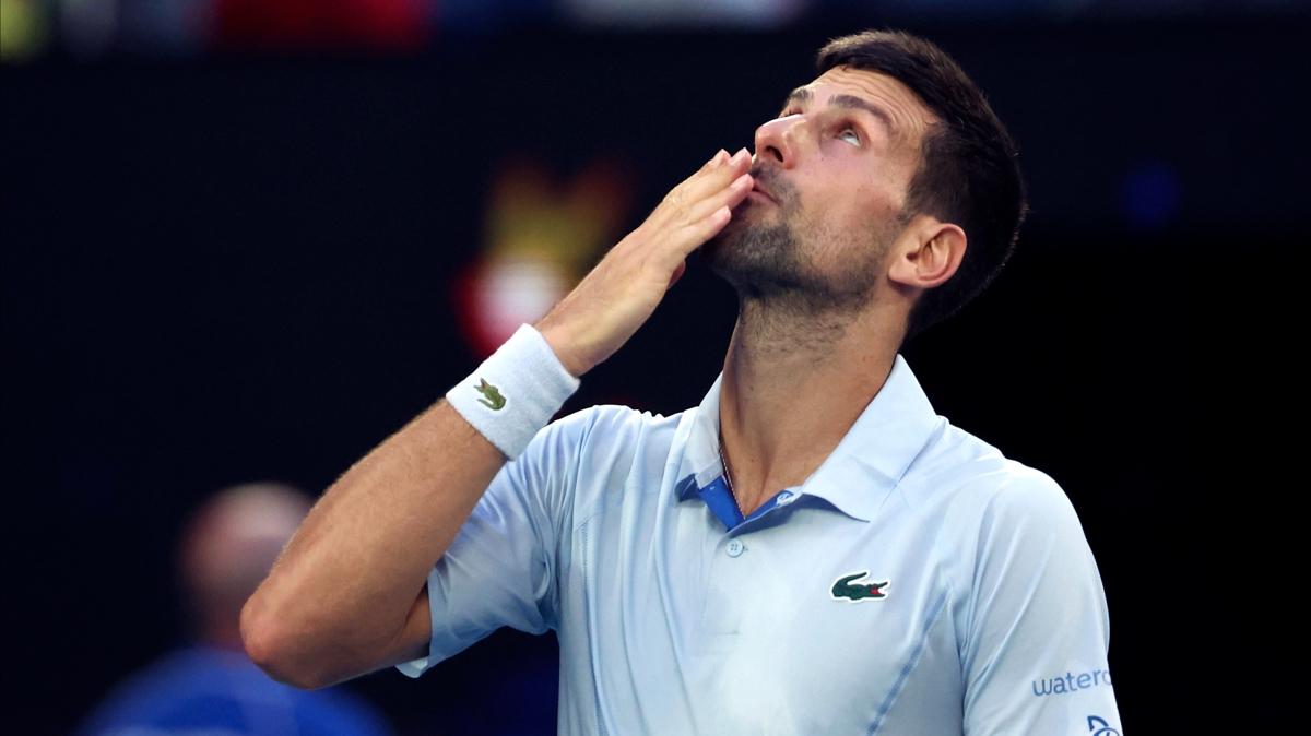 Avustralya Ak'ta Novak Djokovic yar finale ykseldi