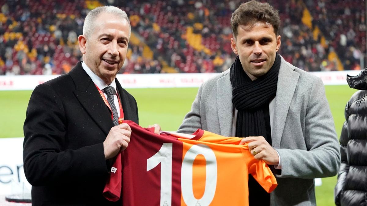 Galatasaray'dan Cassio Lincoln'e plaket!