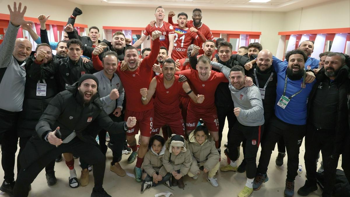 Sivasspor'un 3 malk galibiyet hasreti Beikta karsnda son buldu