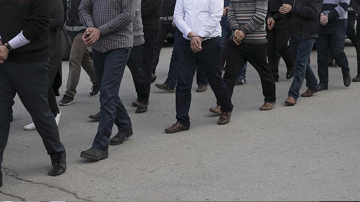 Diyarbakr merkezli terr rgt PKK/KCK'nn ehir yaplanmasna ynelik operasyonda 3 pheli tutukland