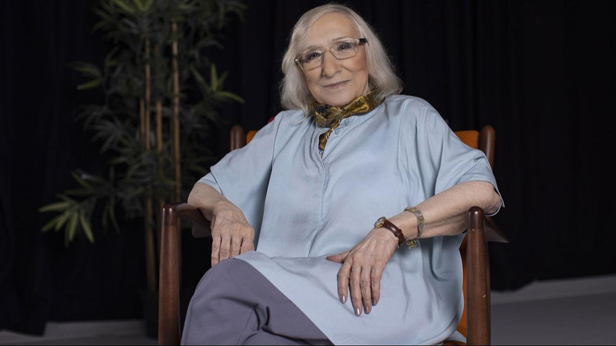 Yazar ve e�itimci Alev Alatl� hayat�n� kaybetti