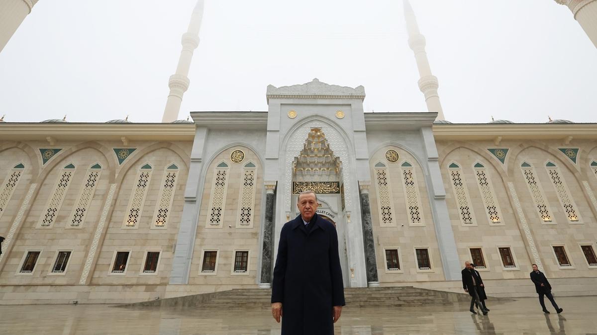 Cumhurbakan Erdoan: Camilerimiz ebedi ve ezeli kardeliin semboldr