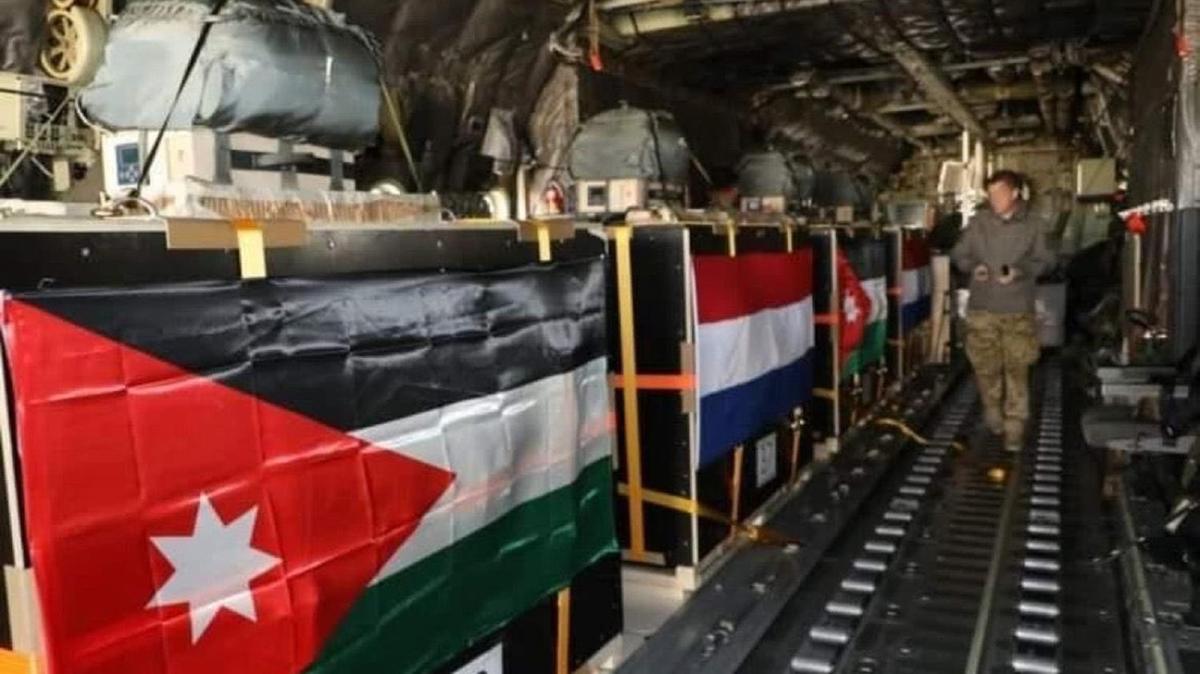 rdn ve Hollanda Gazze'ye havadan insani yardm ulatrd