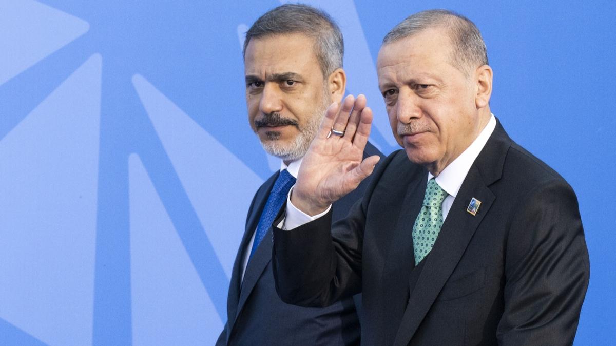 FETÖ'nün ''7 Şubat MİT kumpası''nın üzerinden 12 yıl geçti: Cumhurbaşkanı Erdoğan geç girdiği ameliyatla tuzağı bozdu