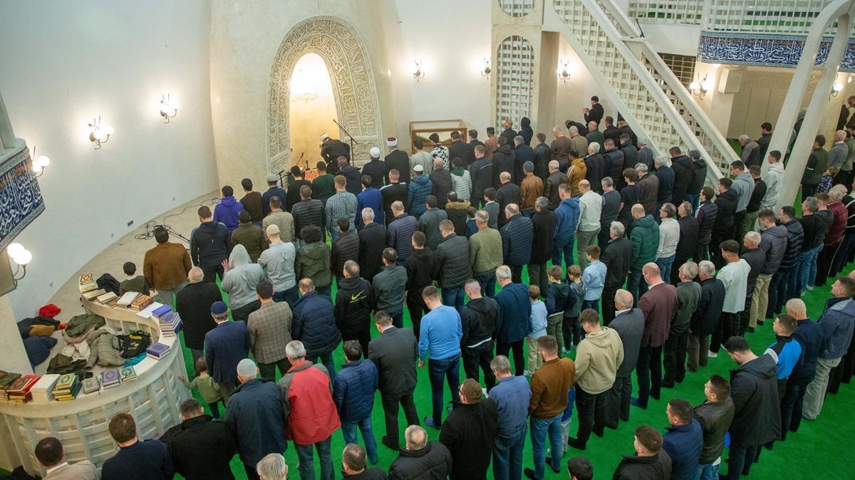 Hrvatistan'daki Mira program: Deprem ehitlerimiz dualarla anld