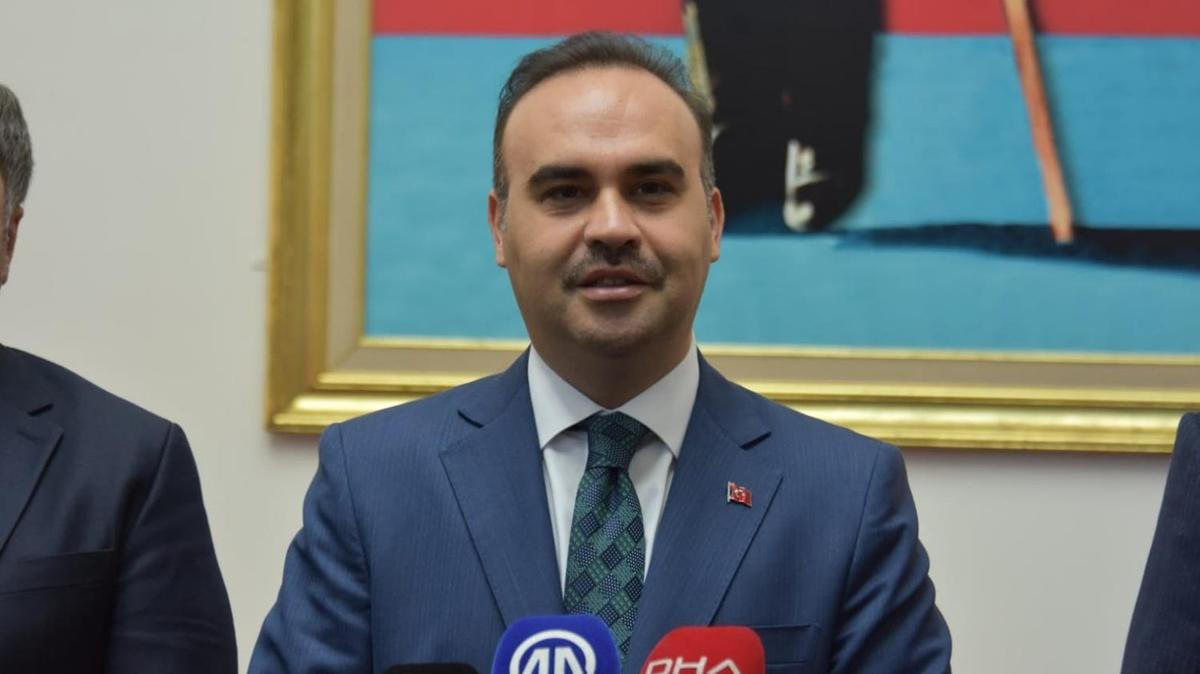 Bakanı Kacır, Alper Gezeravcı'nın ne zaman Türkiye'ye döneceğini açıkladı