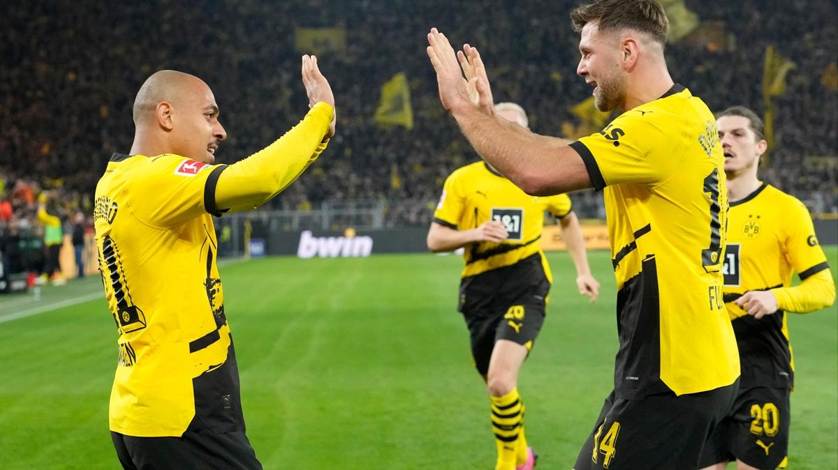 Malen yldzlat, Dortmund  puan  golle ald