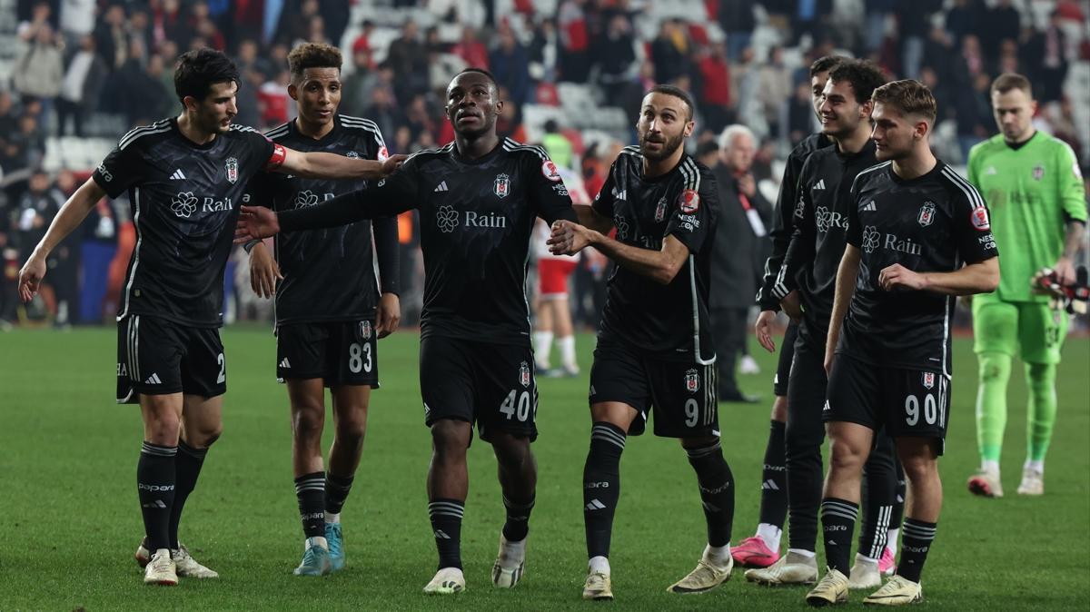 Beşiktaş, yarın Burak Yılmaz'a karşı mücadele edecek