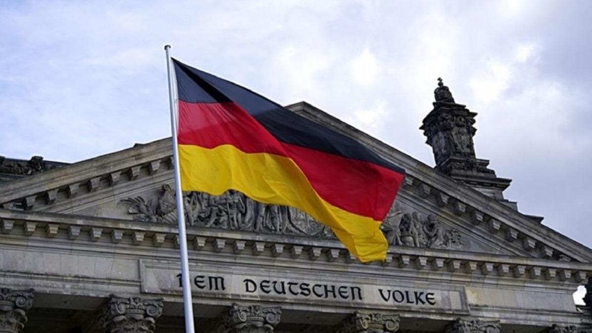 Almanya'da Trk muhafazakrlar ve siyasette sz imkn