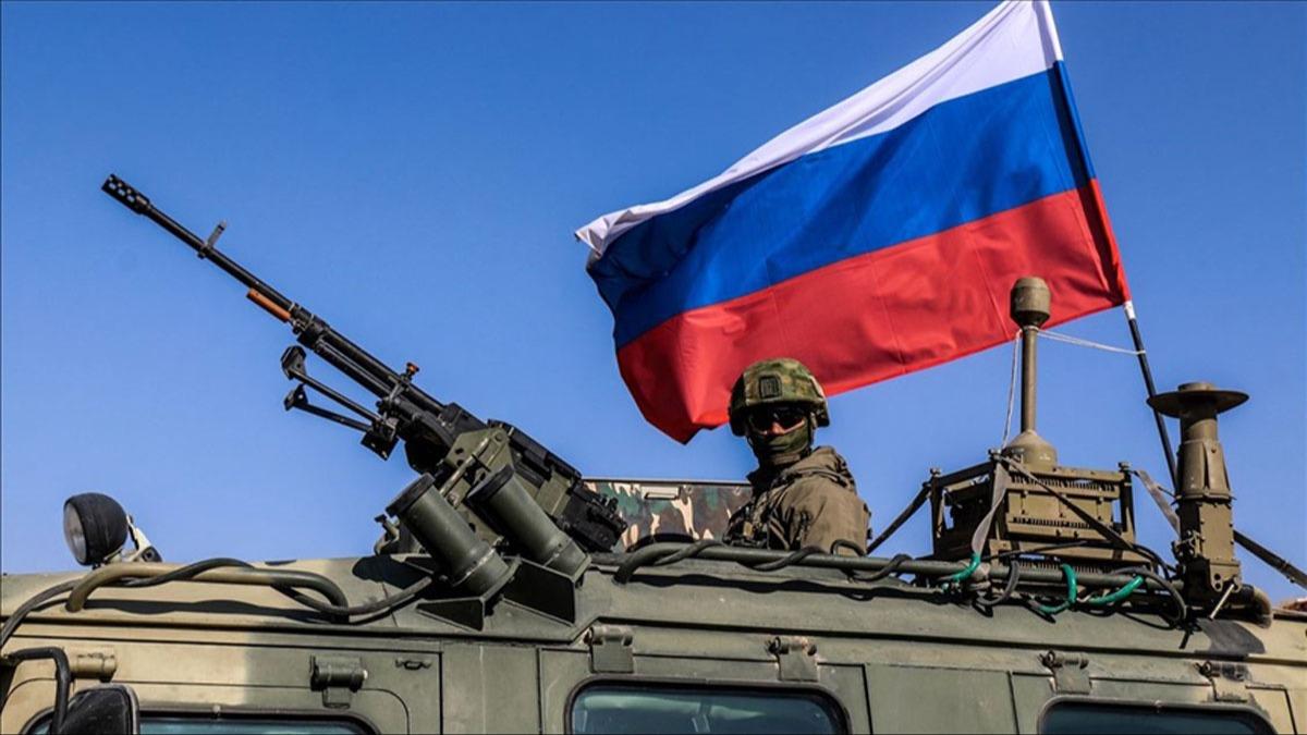 Rusya, orduyla ilgili sahte bilgi yayanlarn mal varlklarna el konulmasna ynelik yasay imzalad 
