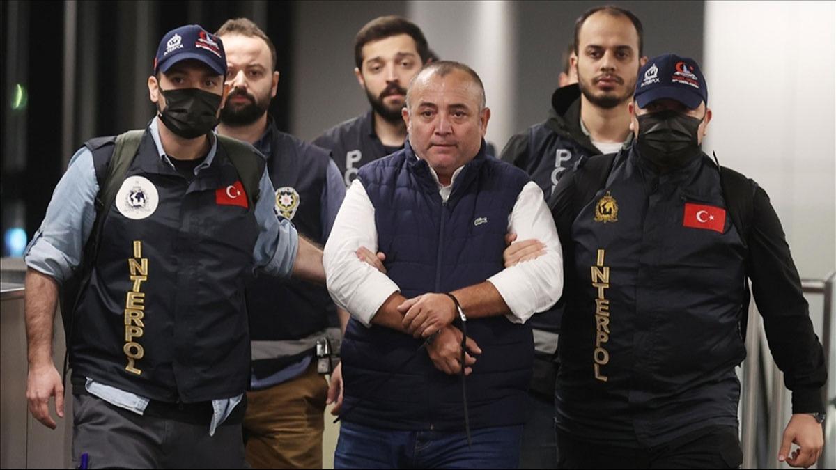 Uruguay'da yakalanp Trkiye'ye teslim edilen Naim Kaya ''iftlik Bank'' davasnda tahliye edildi