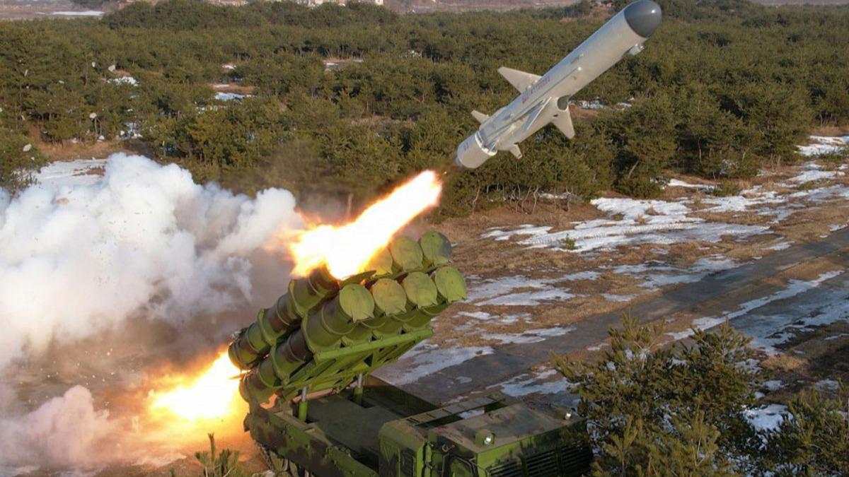 Kuzey Kore, denizden frlatlan Padasuri-6 fzesinin test edildiini duyurdu