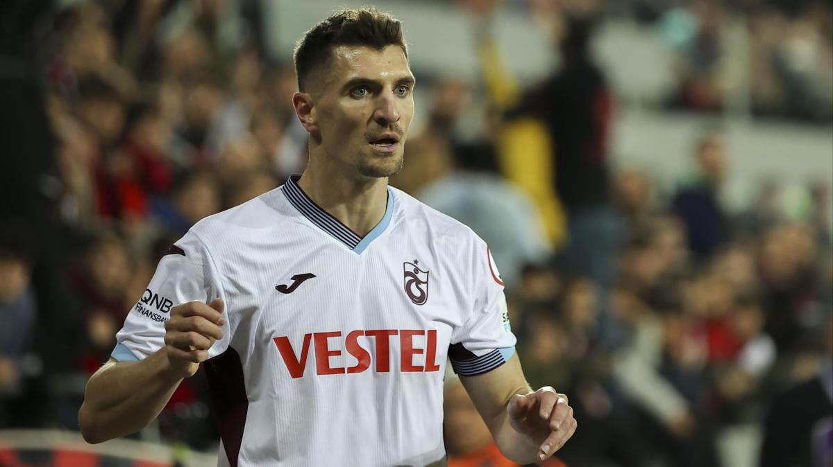 Trabzonspor'da Thomas Meunier bir ilk peinde