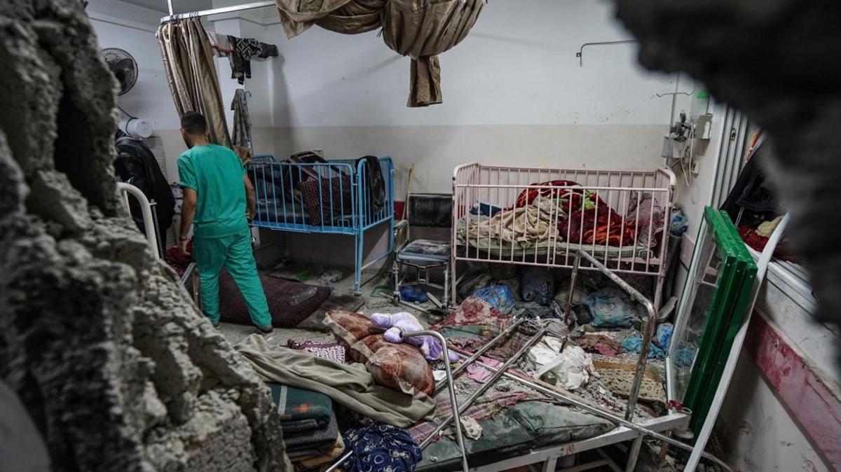Nasr Hastanesi'nden 14 hasta tahliye edildi: Gazze'de srail kuatmas