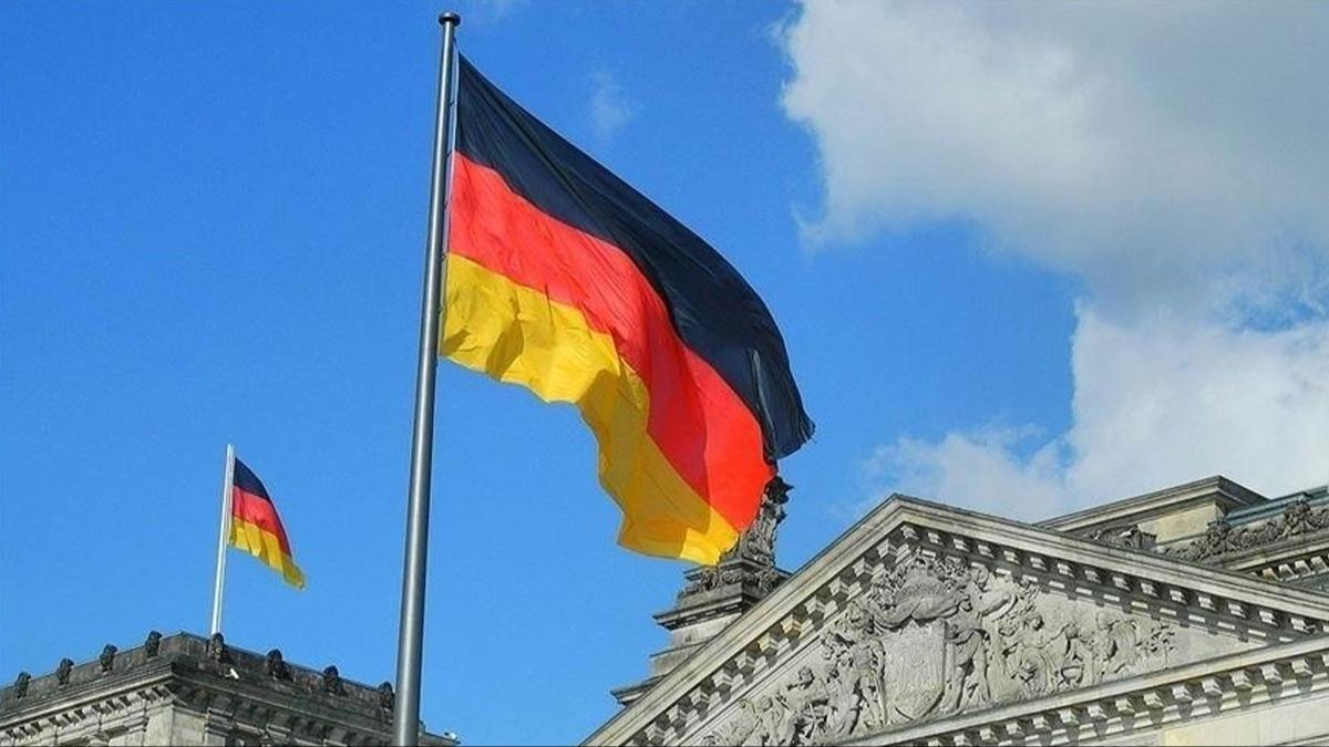 Almanya'da esrar yasallayor: Mecliste kabul edildi