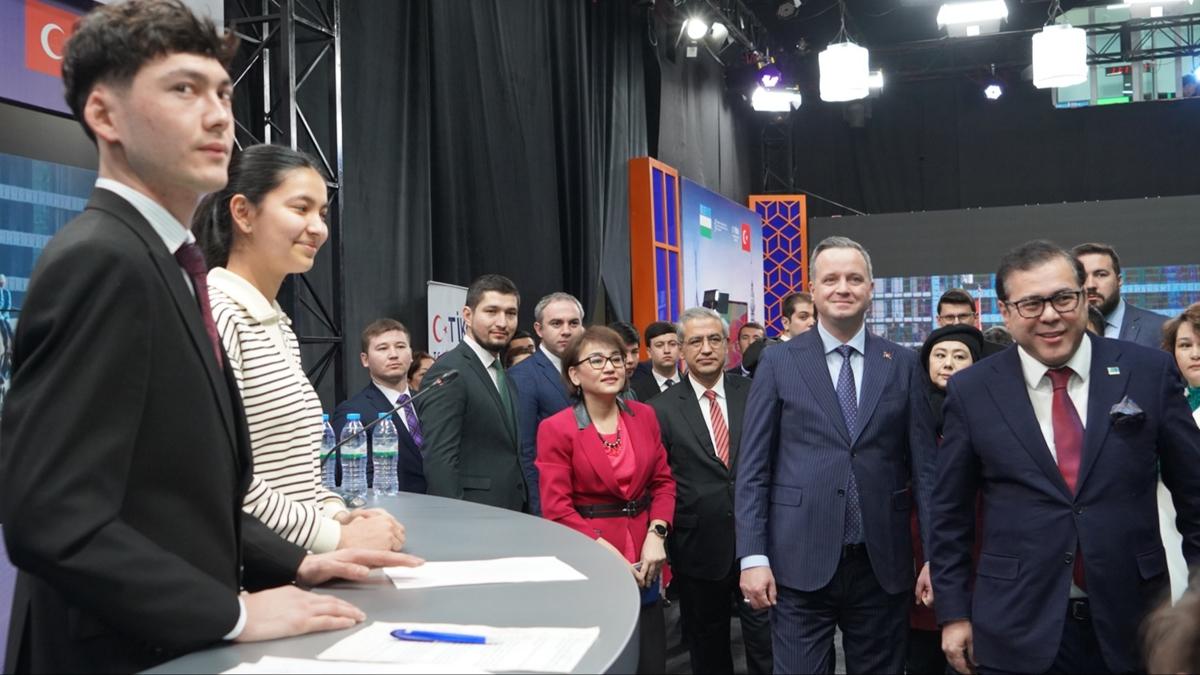 zbekistan'da TKA'nn kurduu niversitede  televizyon stdyosunun al gerekletirildi