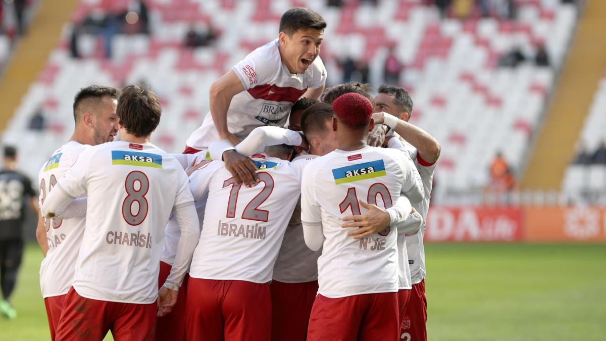 Sivasspor sahasnda cotu! 4 golle 3 puan kapt