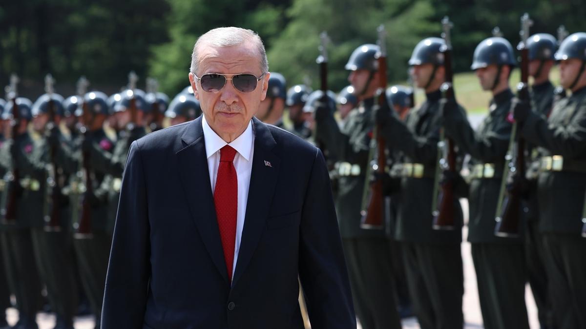 Cumhurbakan Erdoan 70 yanda! Sosyal medyadan mesaj yayor