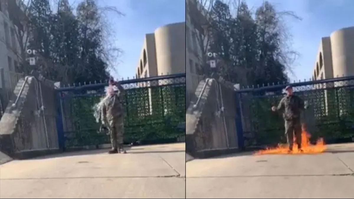 ''Filistin'e zgrlk!'' diyerek kendini yakan ABD askeri hayatn kaybetti