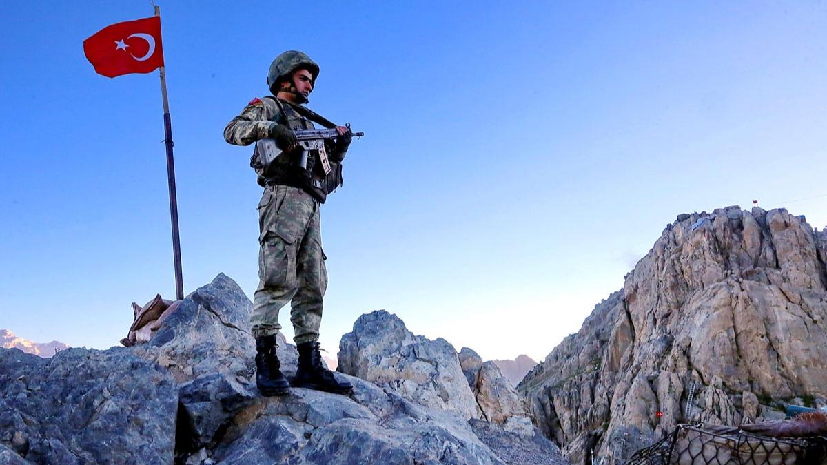 Ynetimi byle eletirdi: Trkiye ile iyi ilikiler isteyip dier yandan PKK'y savunamam