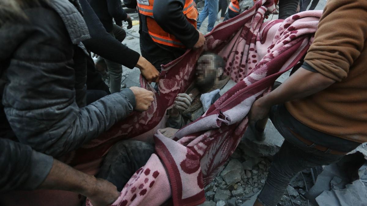 galci srail'in saldrlarnda hayatn kaybeden Filistinli says 30 bini at