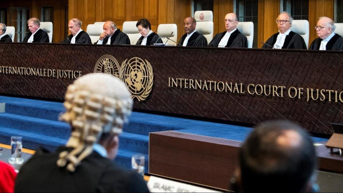 Almanya'ya ''srail'' oku! Uluslararas Adalet Divan'nda dava atlar