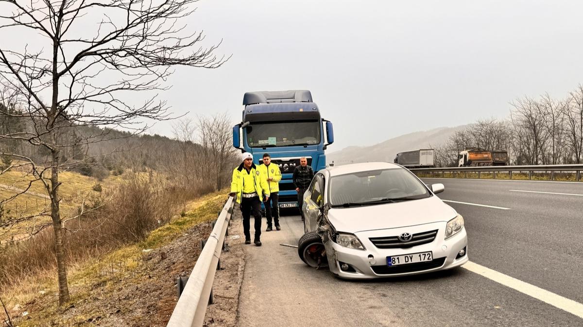 Anadolu Otoyolu'nda kaza: 3 kii yaraland