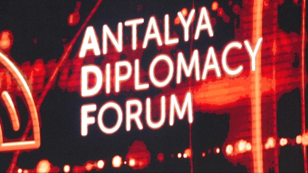 Antalya Diplomasi Forumu turizme dev katk! 148 lkeden konuk arland