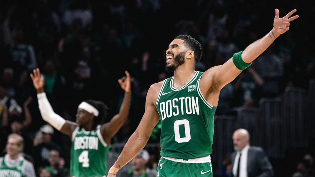 Celtics, Warriors' 52 say farkla malup etti