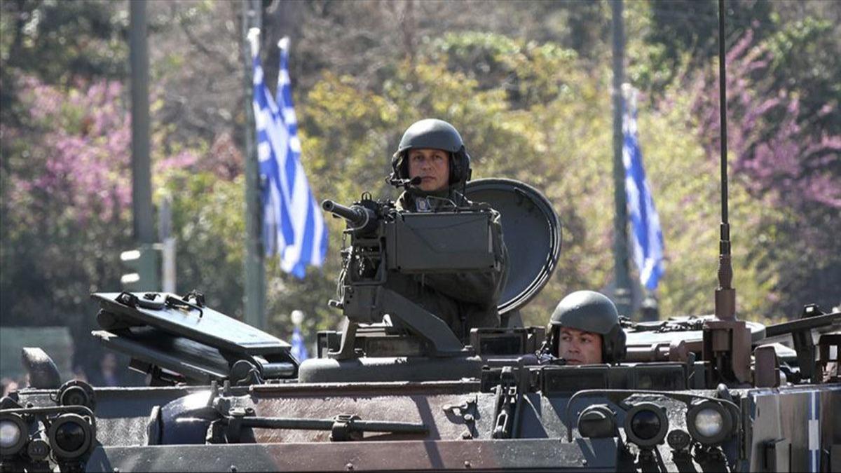 Yunanistan kadnlarn gnll askerlik hizmetini deerlendiriyor: Muaf tutmak tutarsz