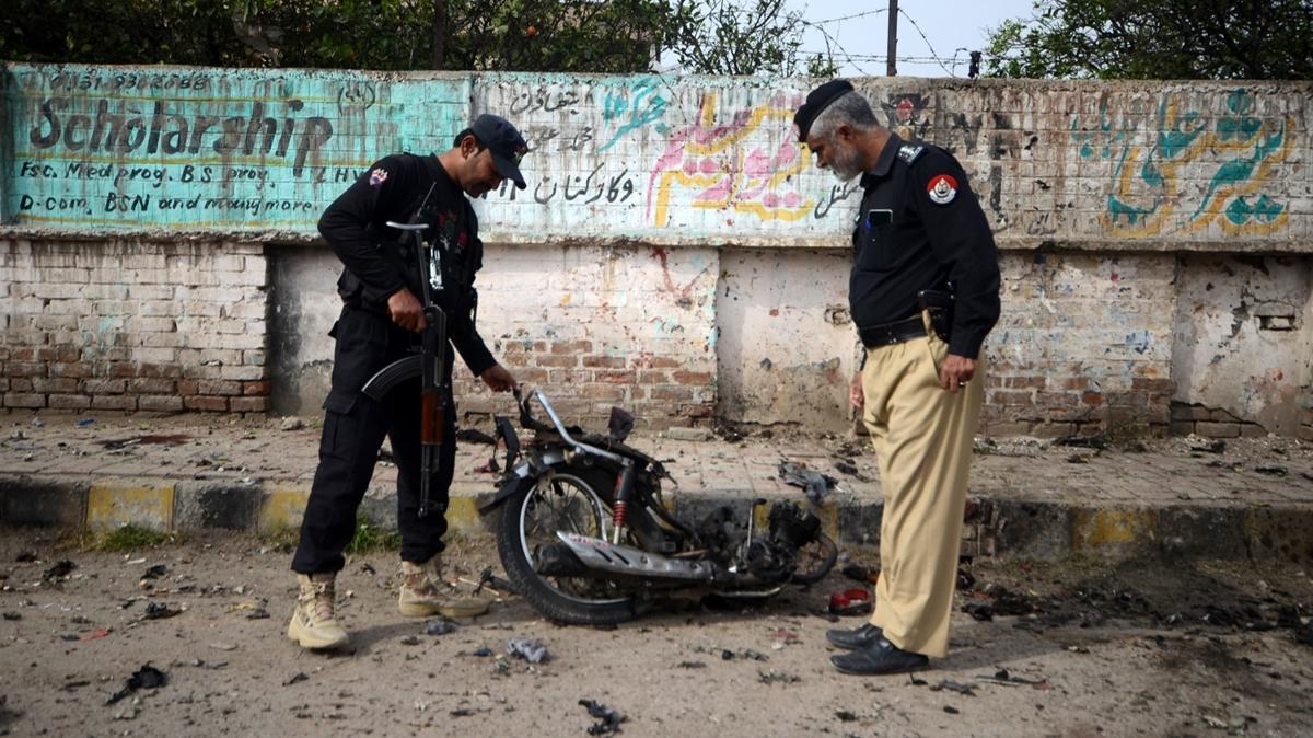 Pakistan'da bombal saldr