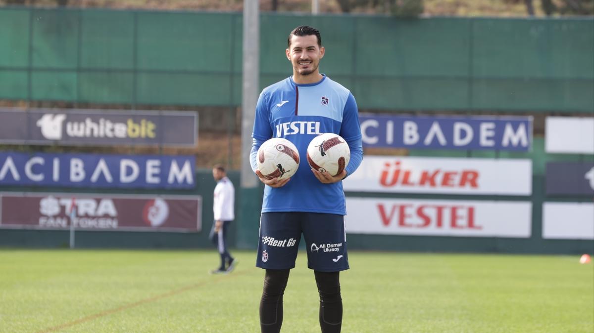 Trabzonspor'da Uurcan akr yzleri gldrd