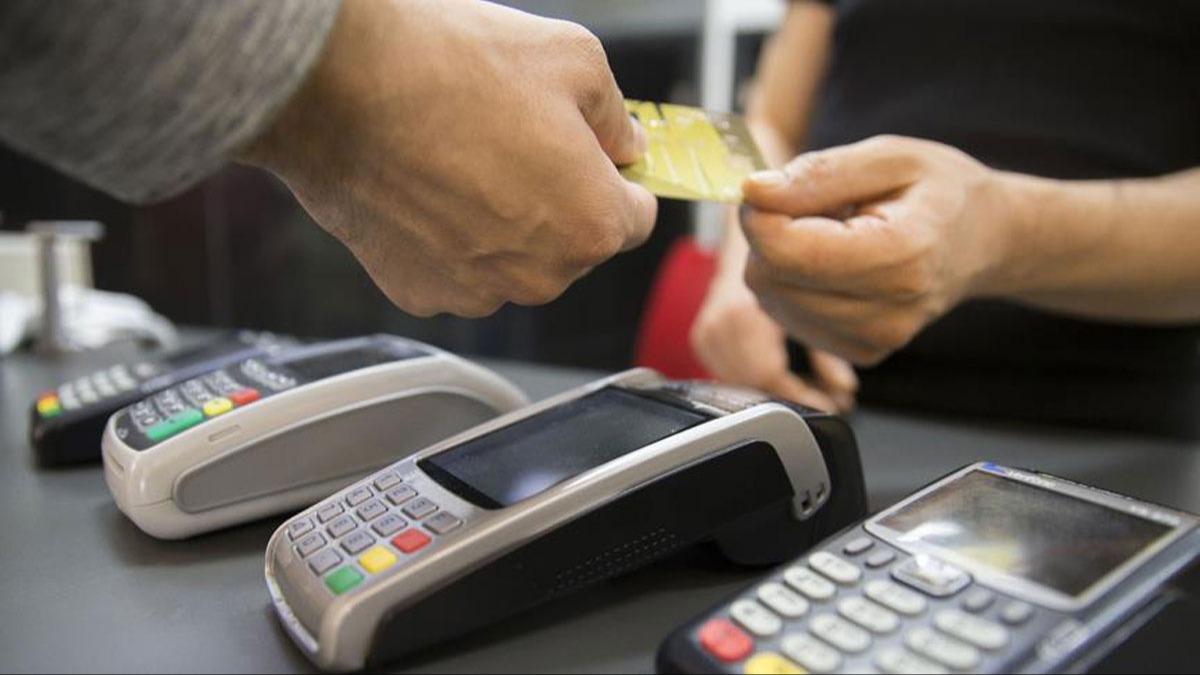 Kredi kart faiz oranlarnda deiiklik! Karar Resmi Gazete'de yaymland 