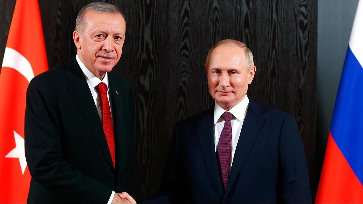 Cumhurbakan Erdoan'dan Putin'e seim tebrii 